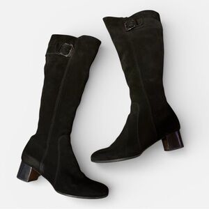 La CANADIENNE Black Knee Boots size 8  in great condition